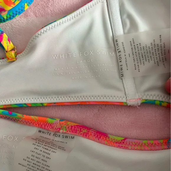 White Fox Boutique Tropicana Print Bikini and Sarong, L/XL 🍍🌺🍹 - Picture 10 of 10